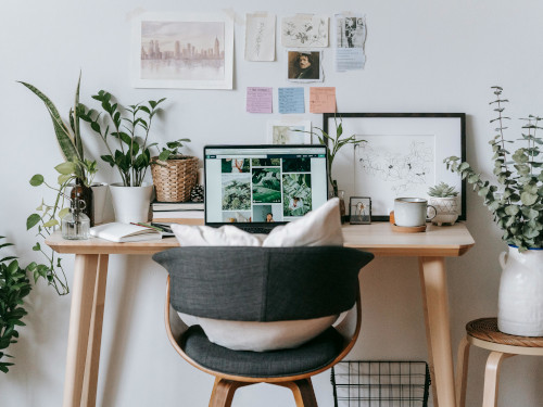 Services: Web/Graphic Design